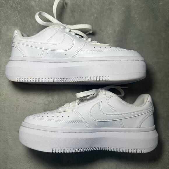 Nike Court Vision Alta Low Triple White Sneakers Women Size 7.5 Shoes DM0113-100 - Picture 3 of 14